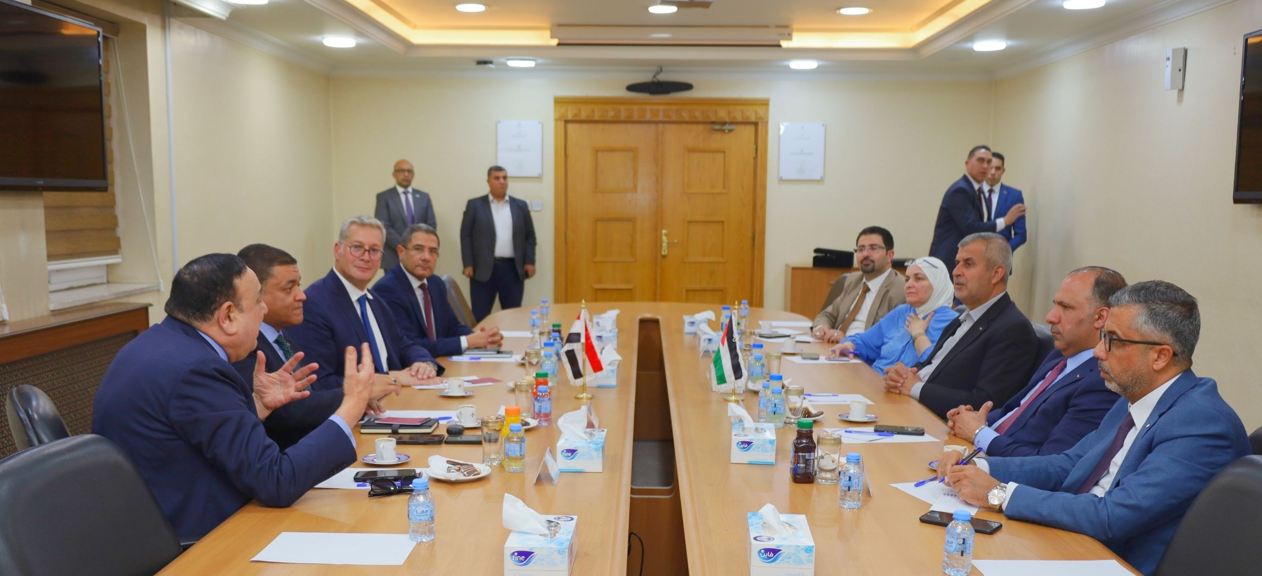 Madar Al-Saa Images 0.06817323218261229