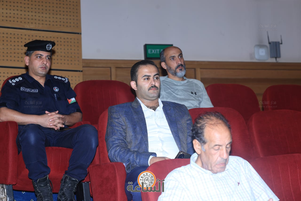 Madar Al-Saa Images 0.6171903731546059