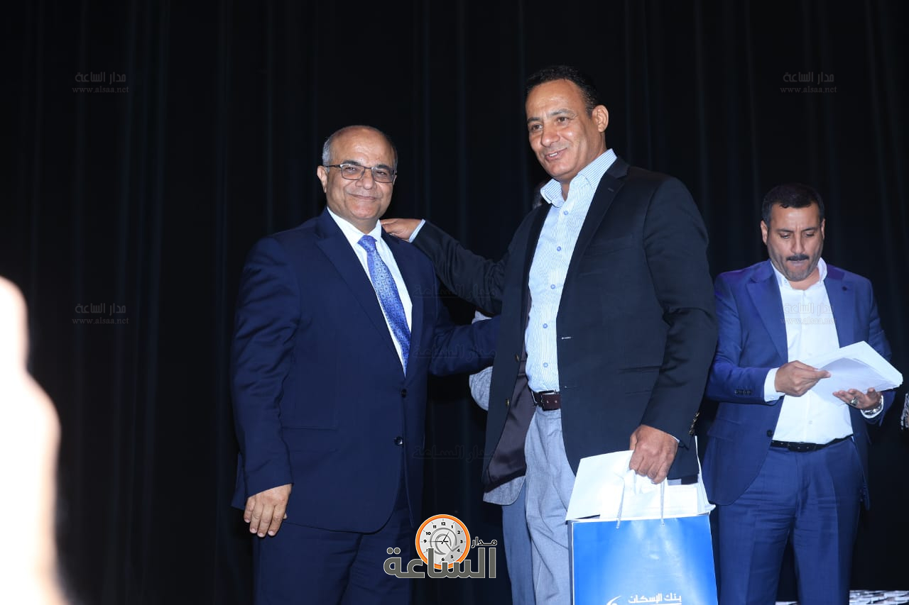 Madar Al-Saa Images 0.457812998246786