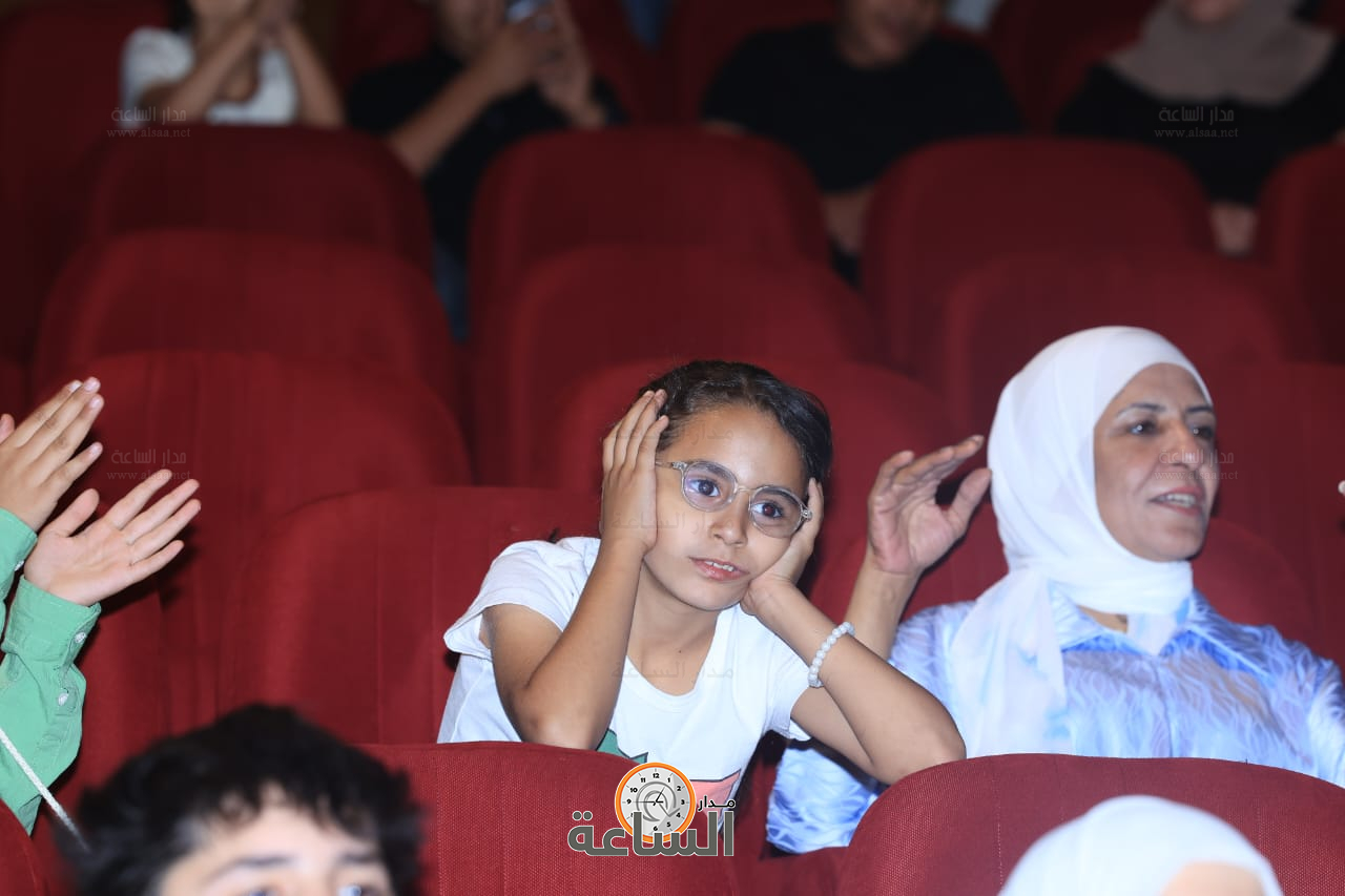 Madar Al-Saa Images 0.7539921150017468