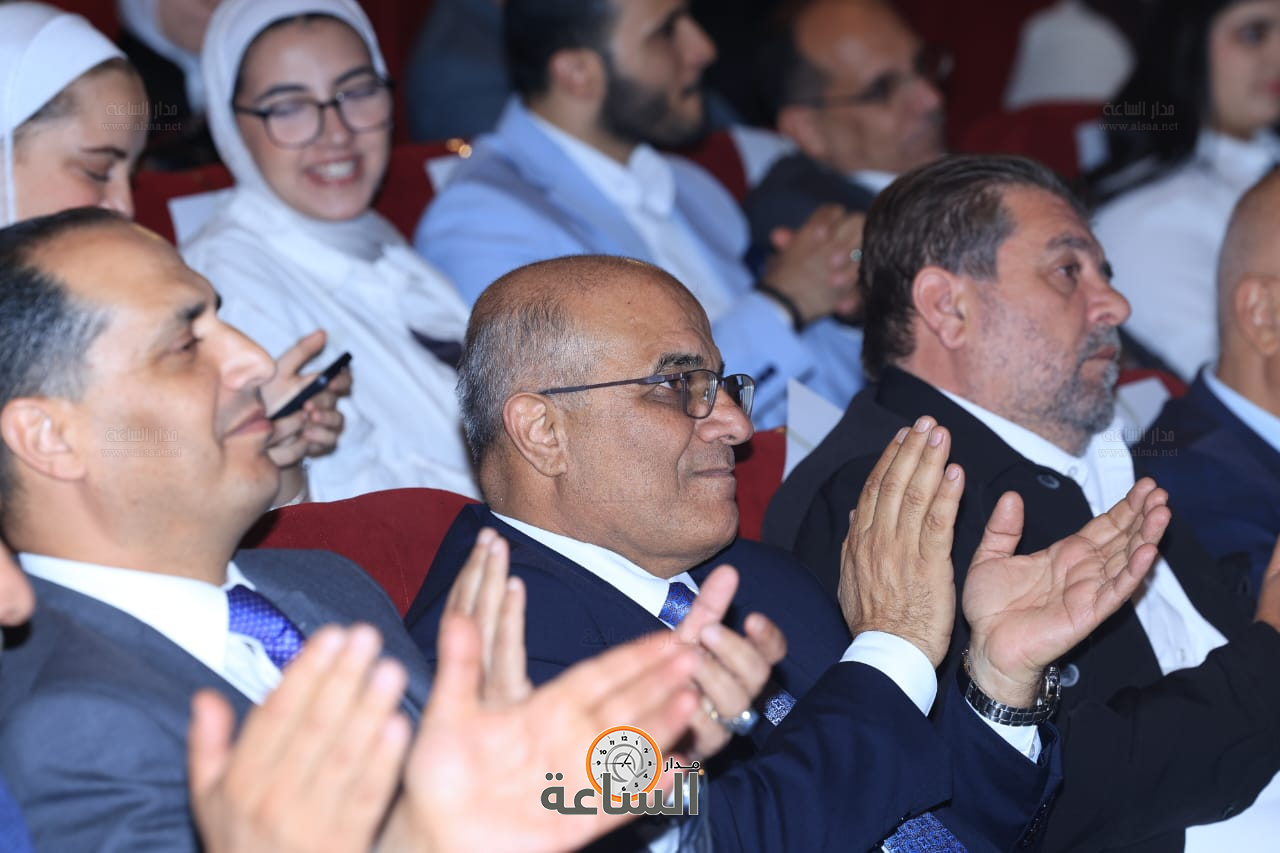 Madar Al-Saa Images 0.613153693843739