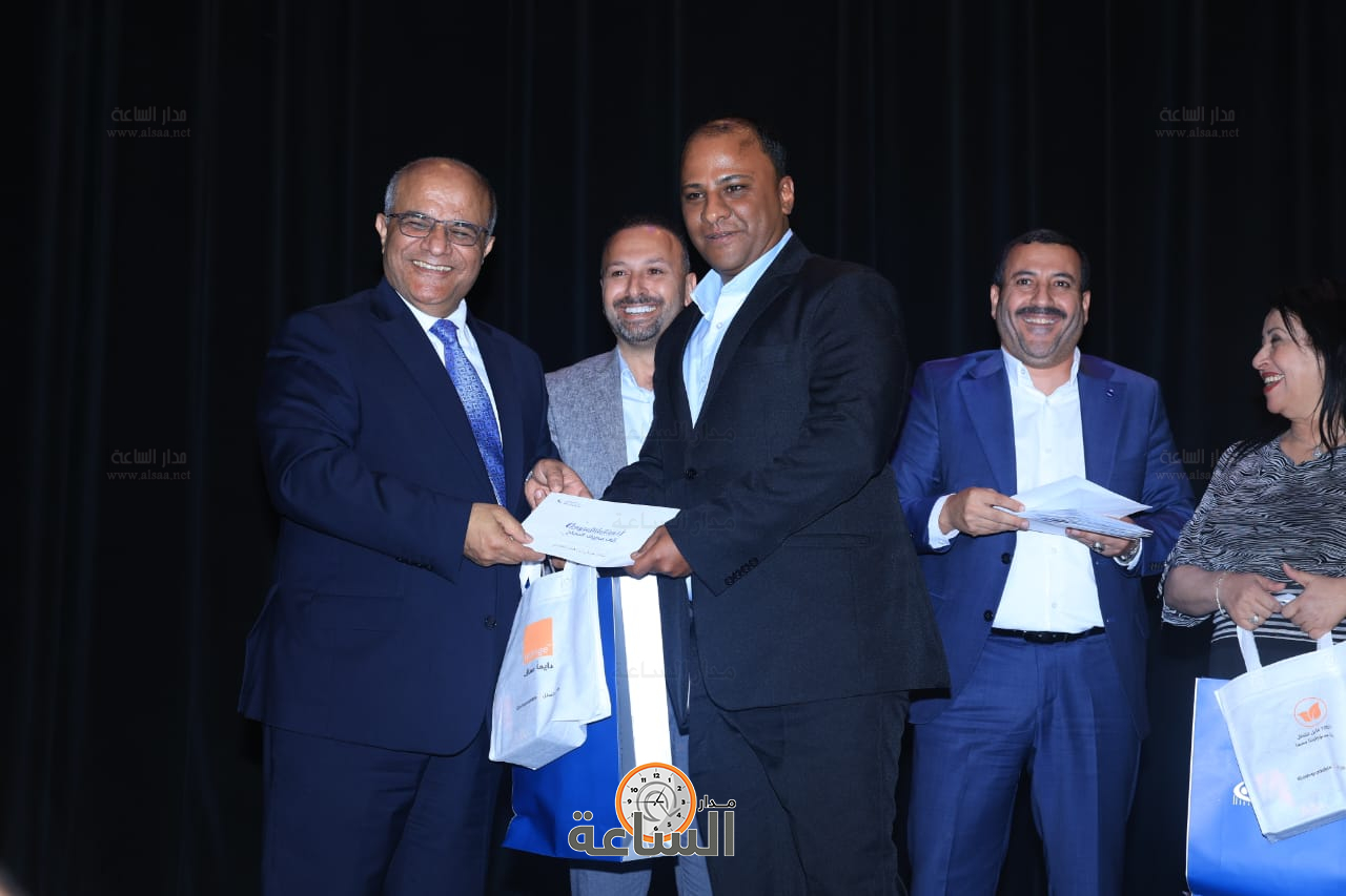 Madar Al-Saa Images 0.8843205829010419