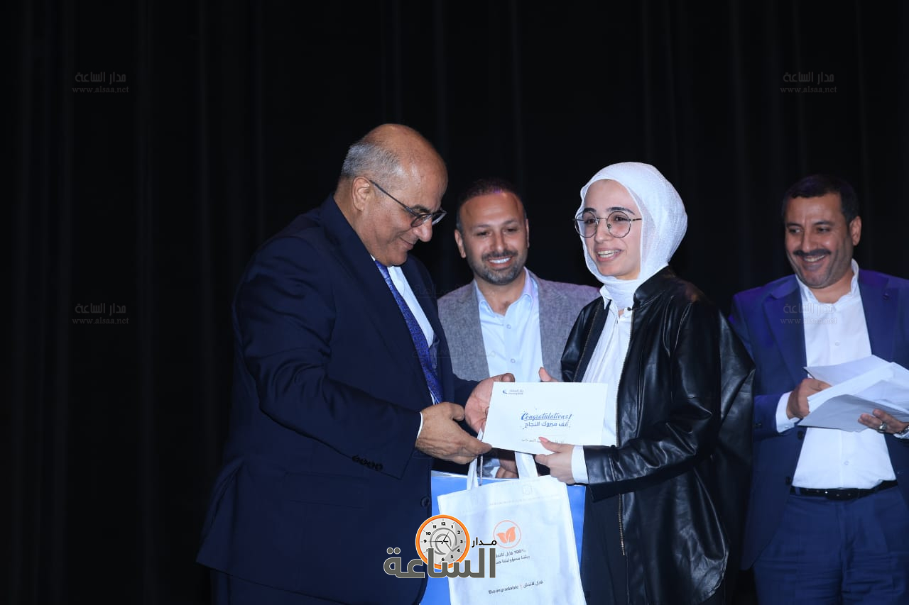 Madar Al-Saa Images 0.800190713886914