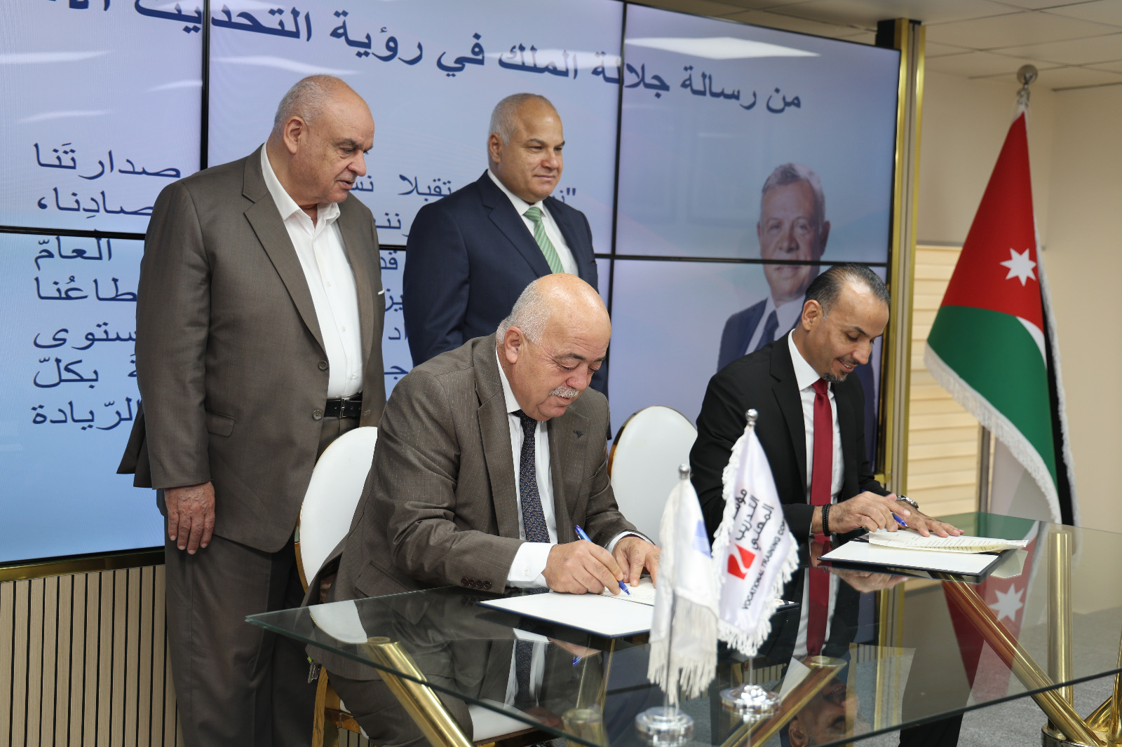 Madar Al-Saa Images 0.6980429835642581