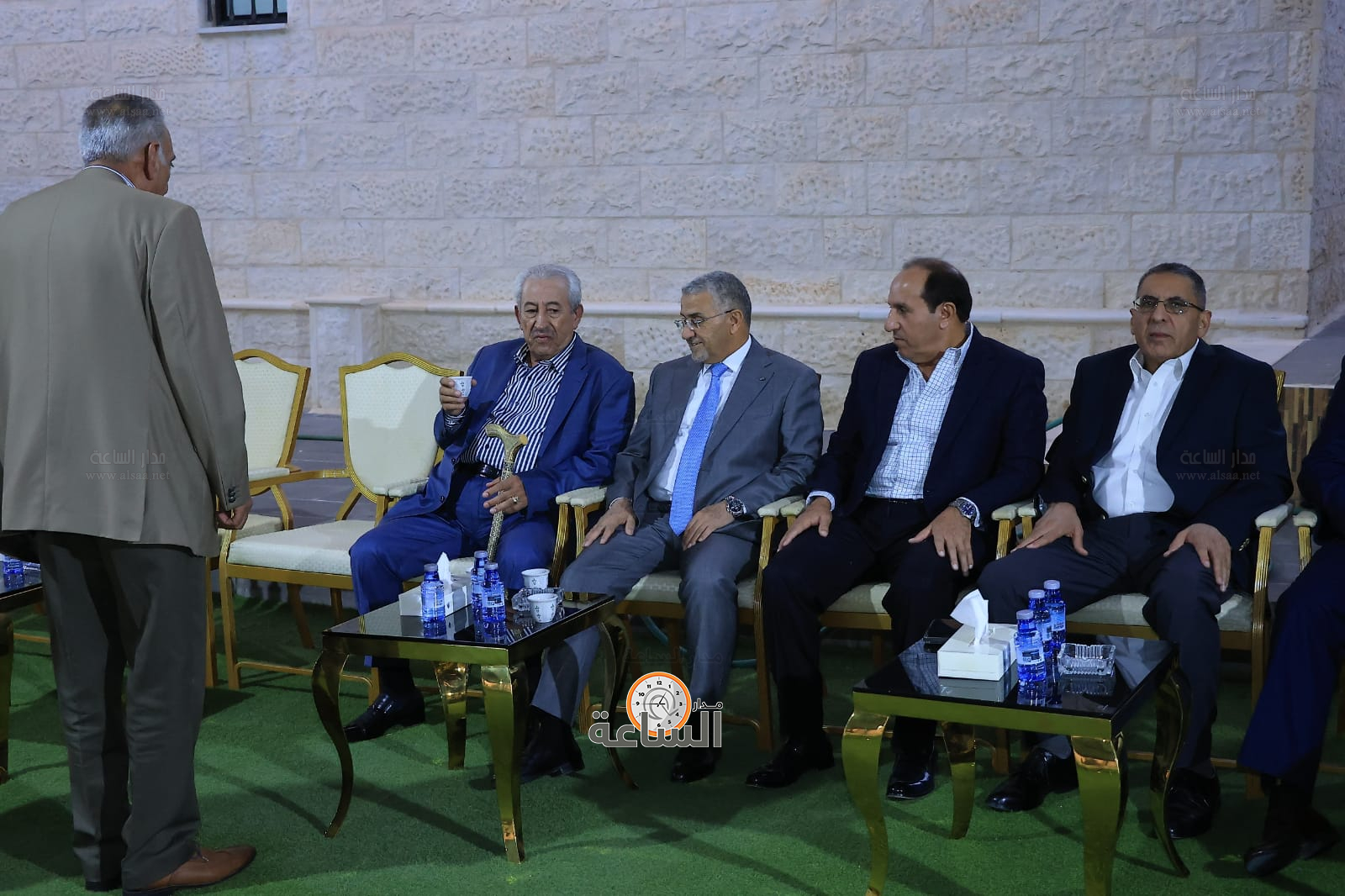 Madar Al-Saa Images 0.8464828341657367