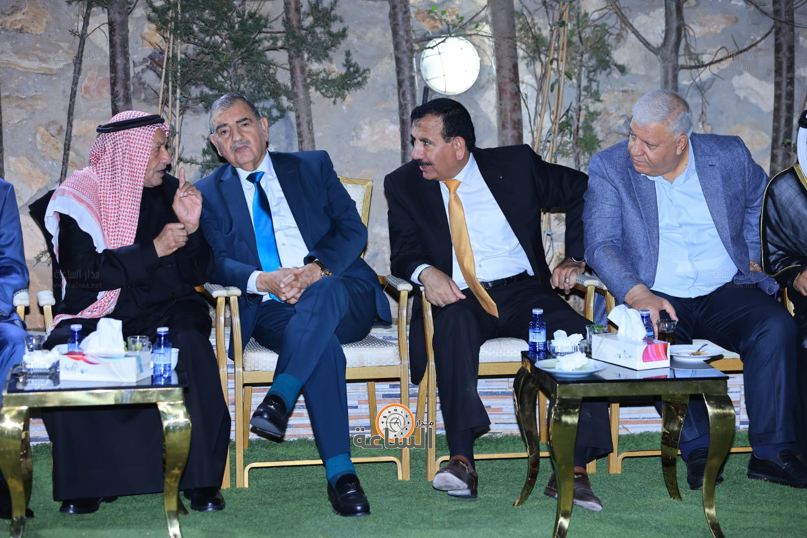 Madar Al-Saa Images 0.9267739310333822