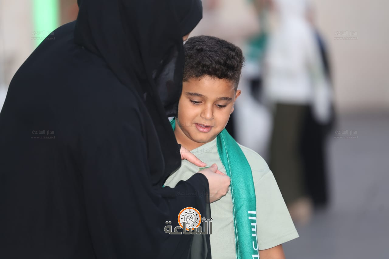 Madar Al-Saa Images 0.9667753809049942