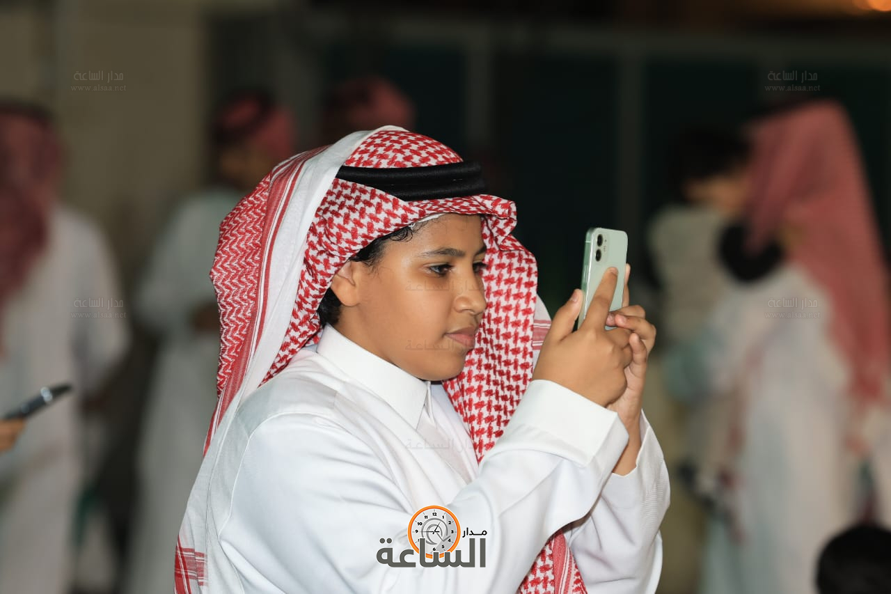 Madar Al-Saa Images 0.01577229458329321