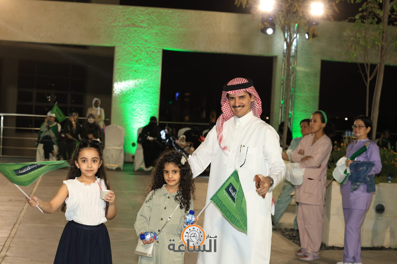 Madar Al-Saa Images 0.8462559592139475