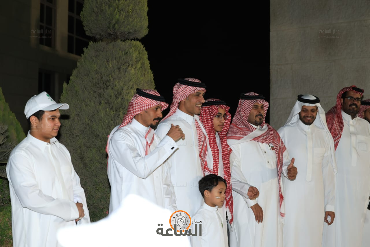 Madar Al-Saa Images 0.8756359579333551