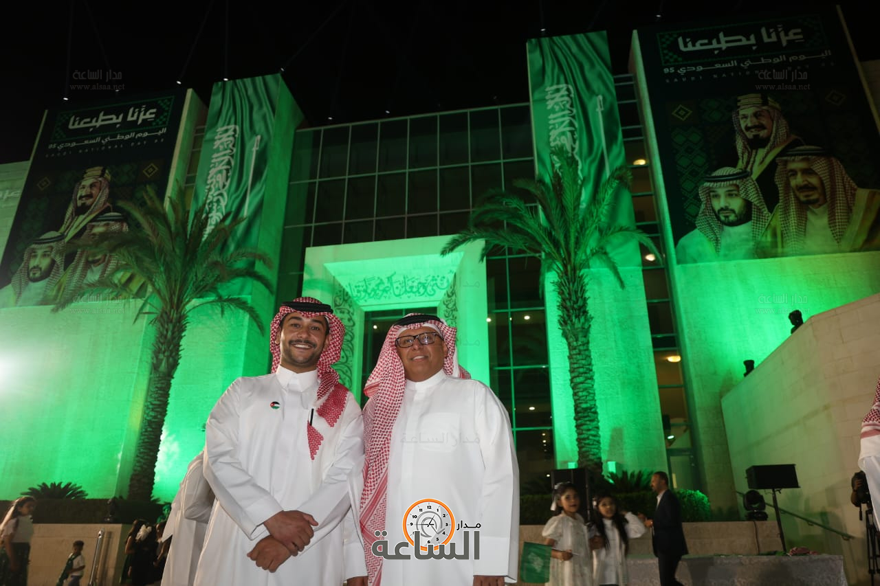 Madar Al-Saa Images 0.47484642733136306