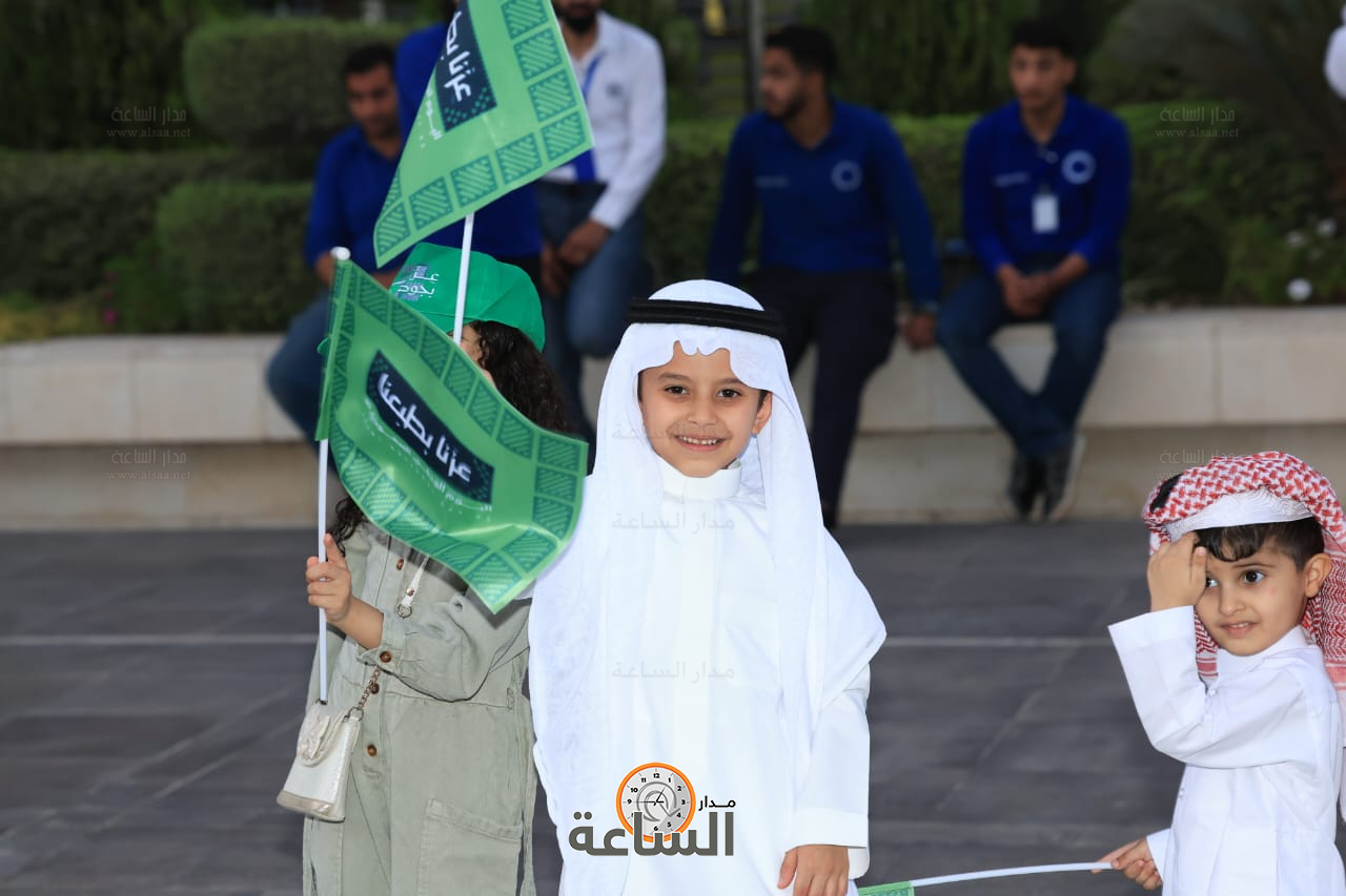 Madar Al-Saa Images 0.10522231285828787