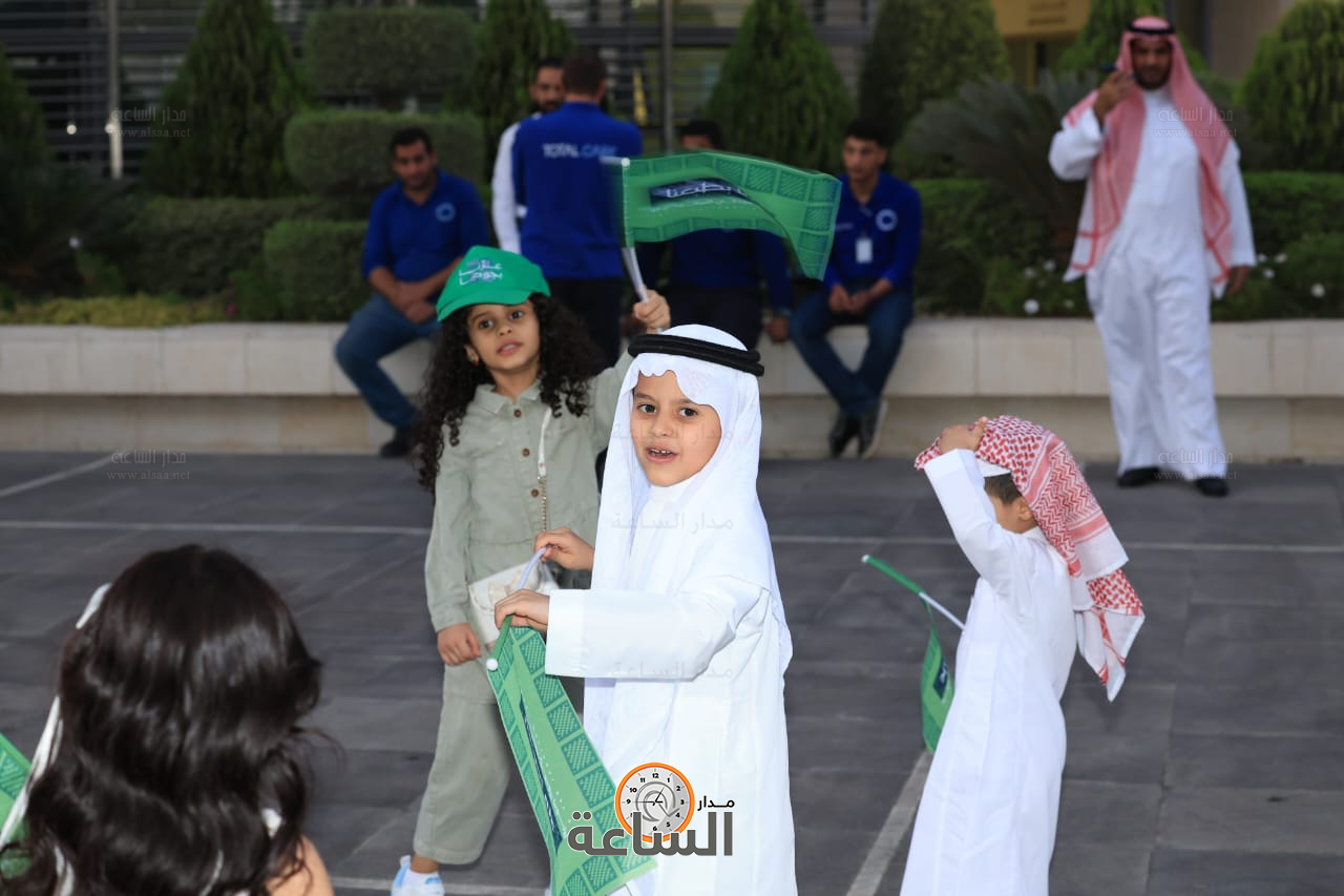 Madar Al-Saa Images 0.2928075293718383