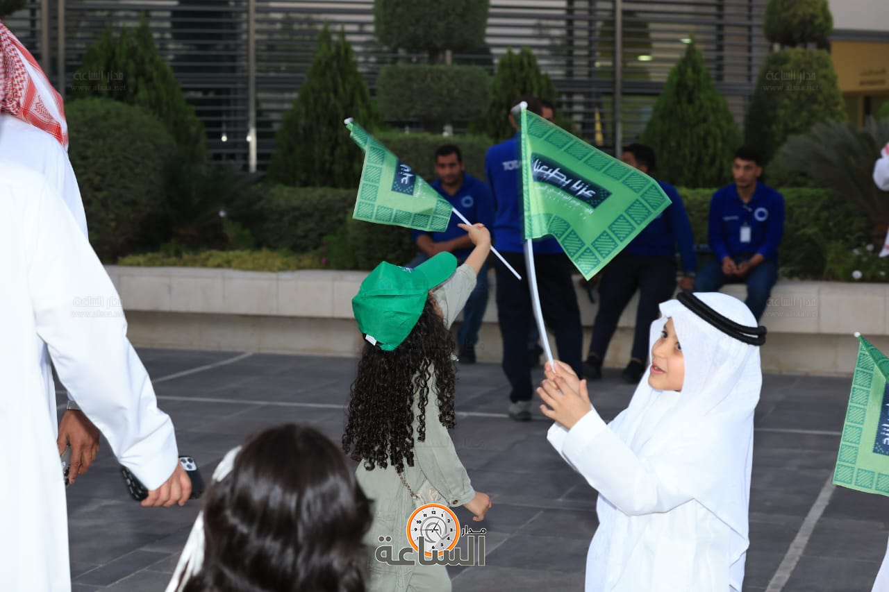 Madar Al-Saa Images 0.05109931134111567