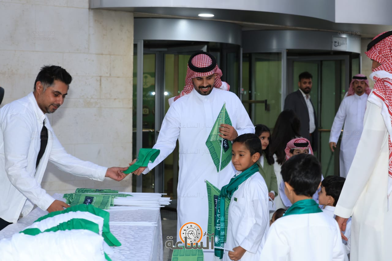 Madar Al-Saa Images 0.21867277500151228