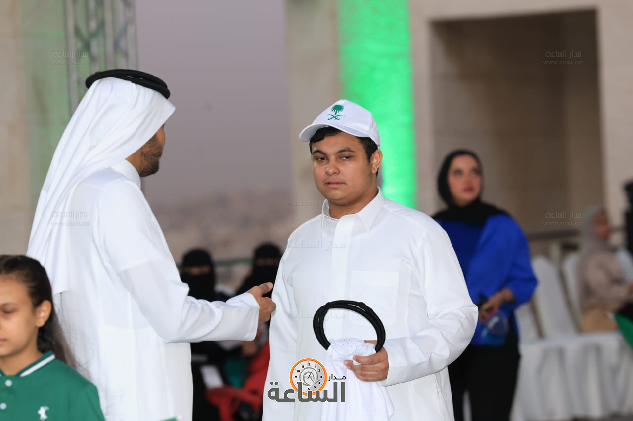 Madar Al-Saa Images 0.30800068762239463