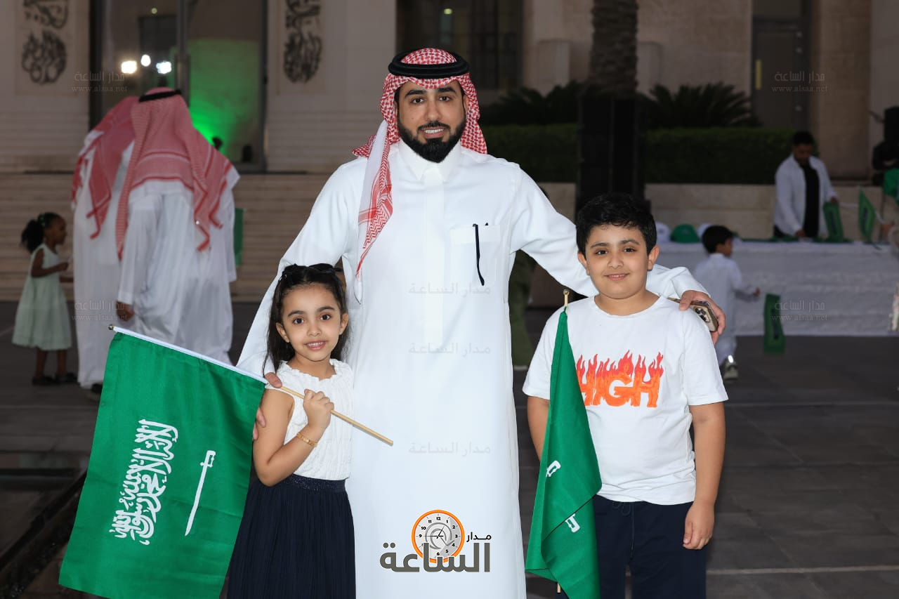 Madar Al-Saa Images 0.346270763173233