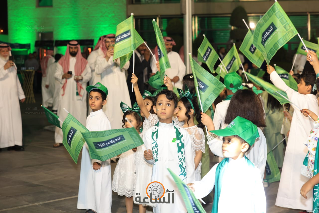 Madar Al-Saa Images 0.5238196281121987