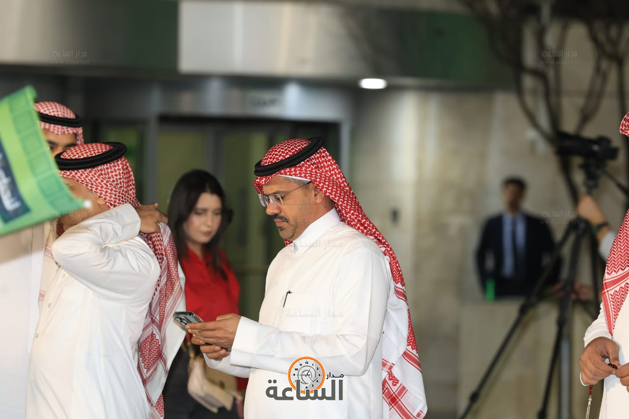 Madar Al-Saa Images 0.35298735917315727