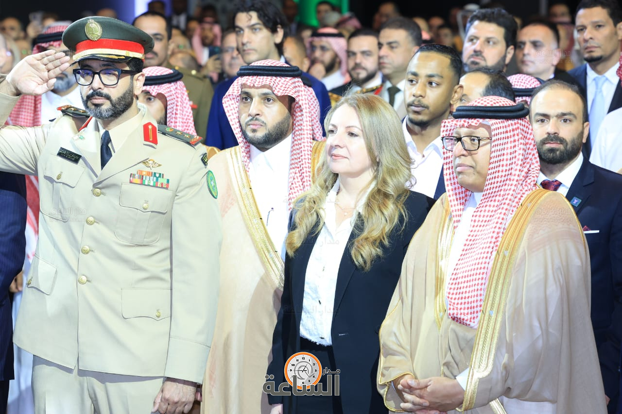 Madar Al-Saa Images 0.3063742877280262