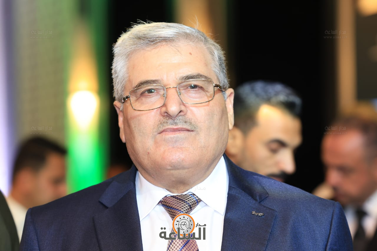 Madar Al-Saa Images 0.04098216115081654