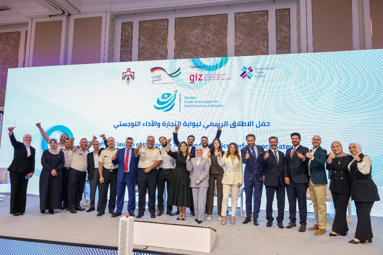 Madar Al-Saa Images 0.7372841501220257