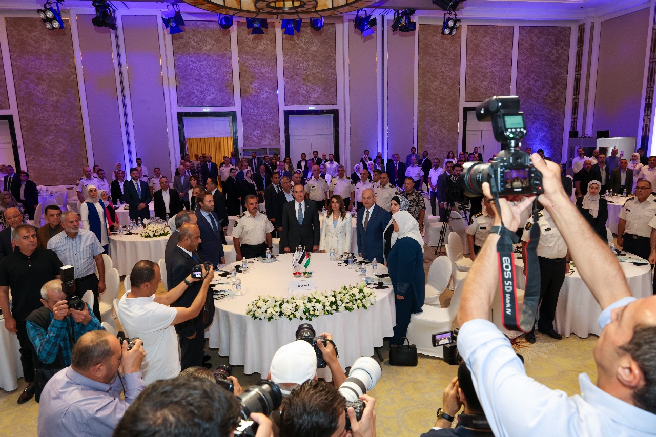 Madar Al-Saa Images 0.26552152837668797