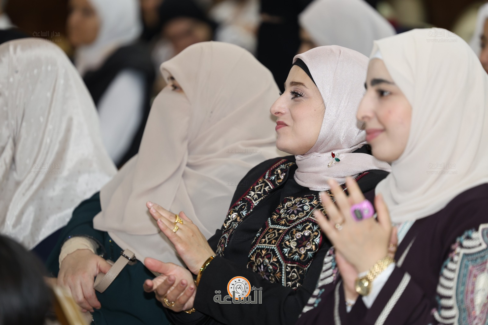 Madar Al-Saa Images 0.8232802337959746