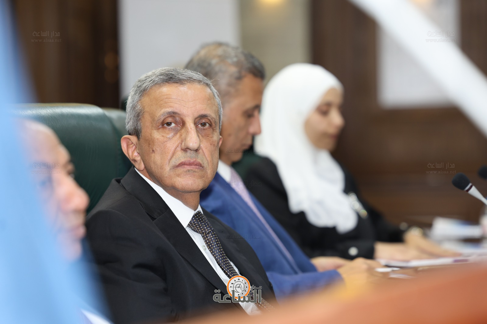 Madar Al-Saa Images 0.2731492153796332