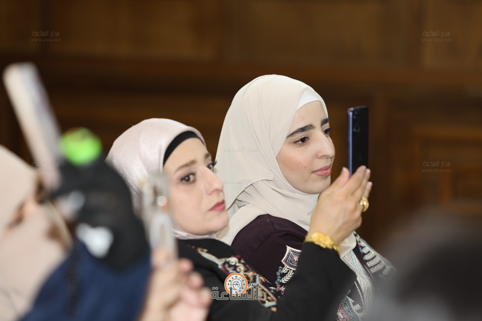 Madar Al-Saa Images 0.7770493295857004