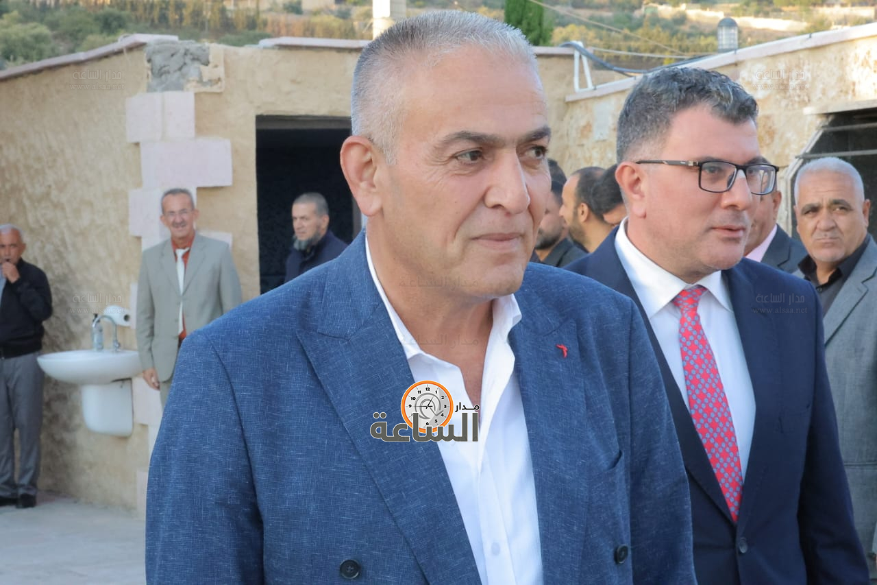 Madar Al-Saa Images 0.035255906155053585