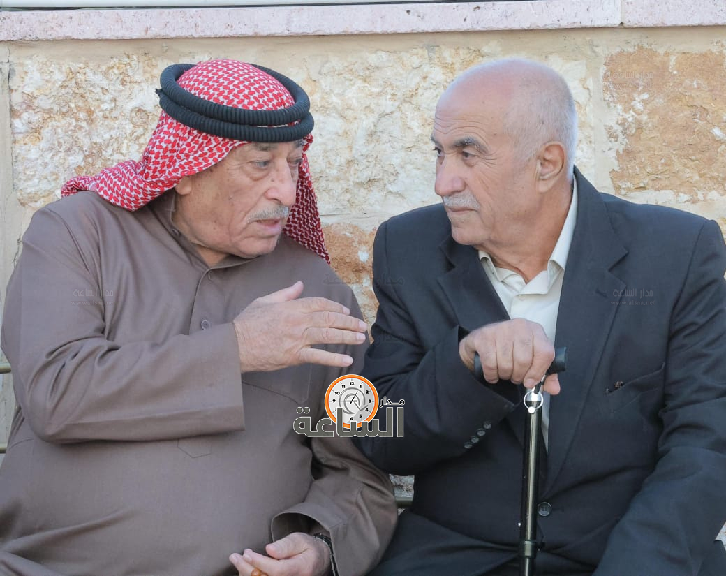 Madar Al-Saa Images 0.04858246111831799