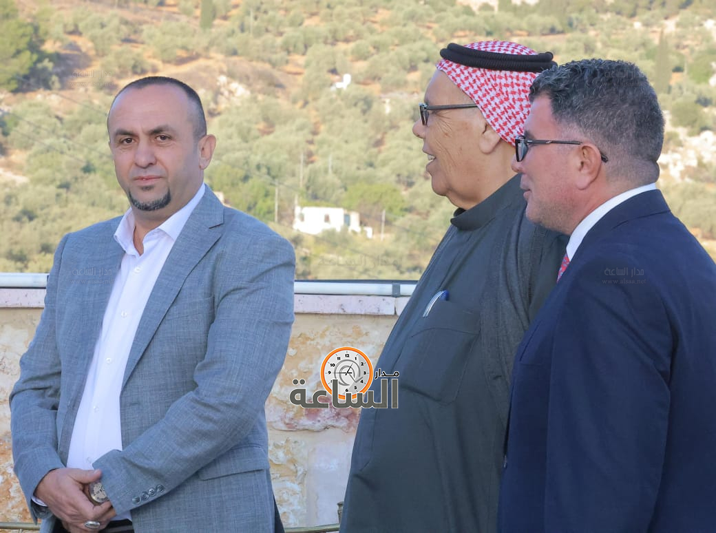 Madar Al-Saa Images 0.17280059639468204