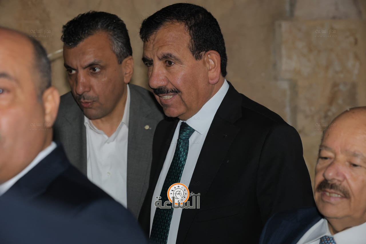 Madar Al-Saa Images 0.7498292735310305