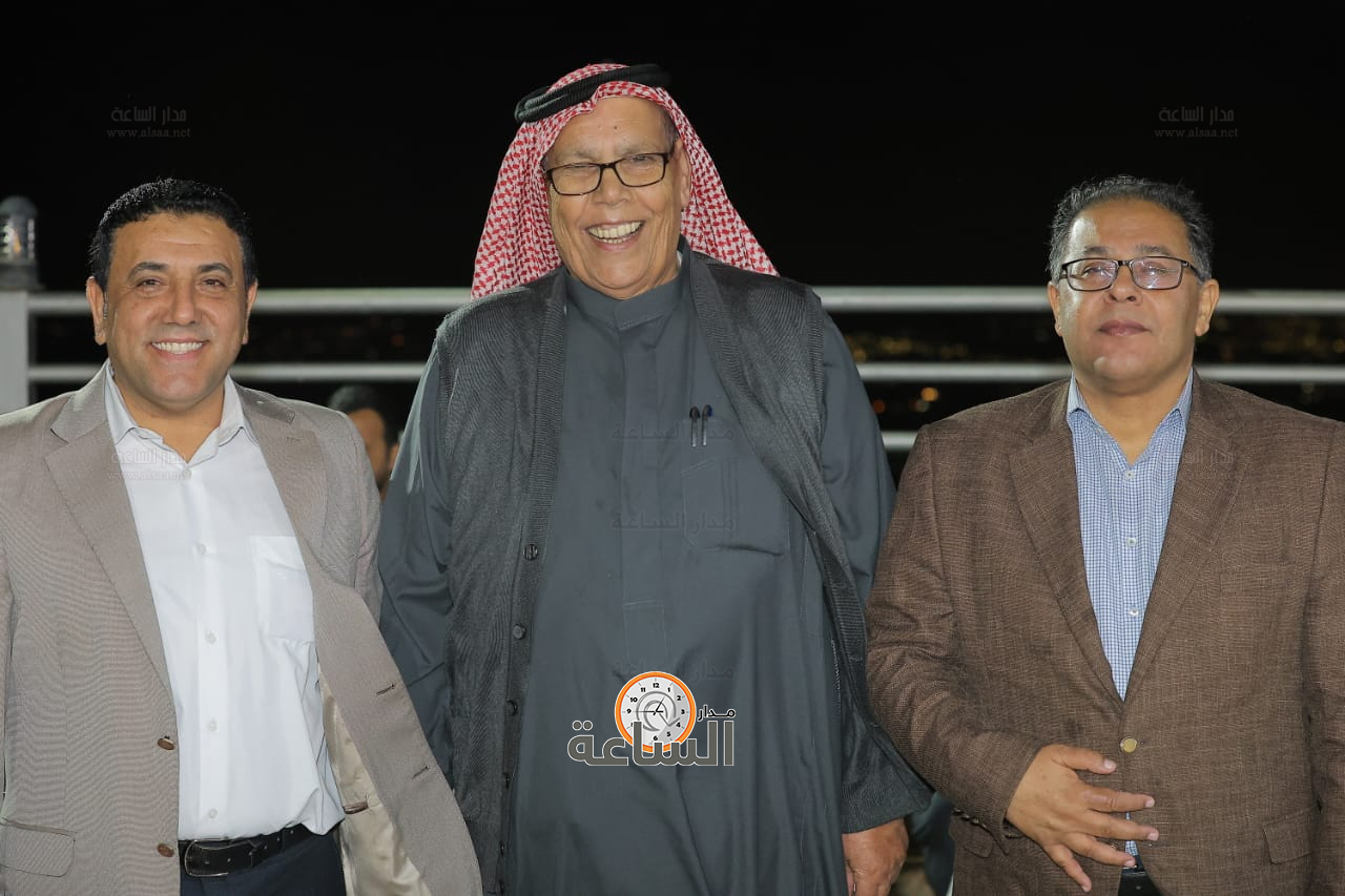 Madar Al-Saa Images 0.2500546426807142