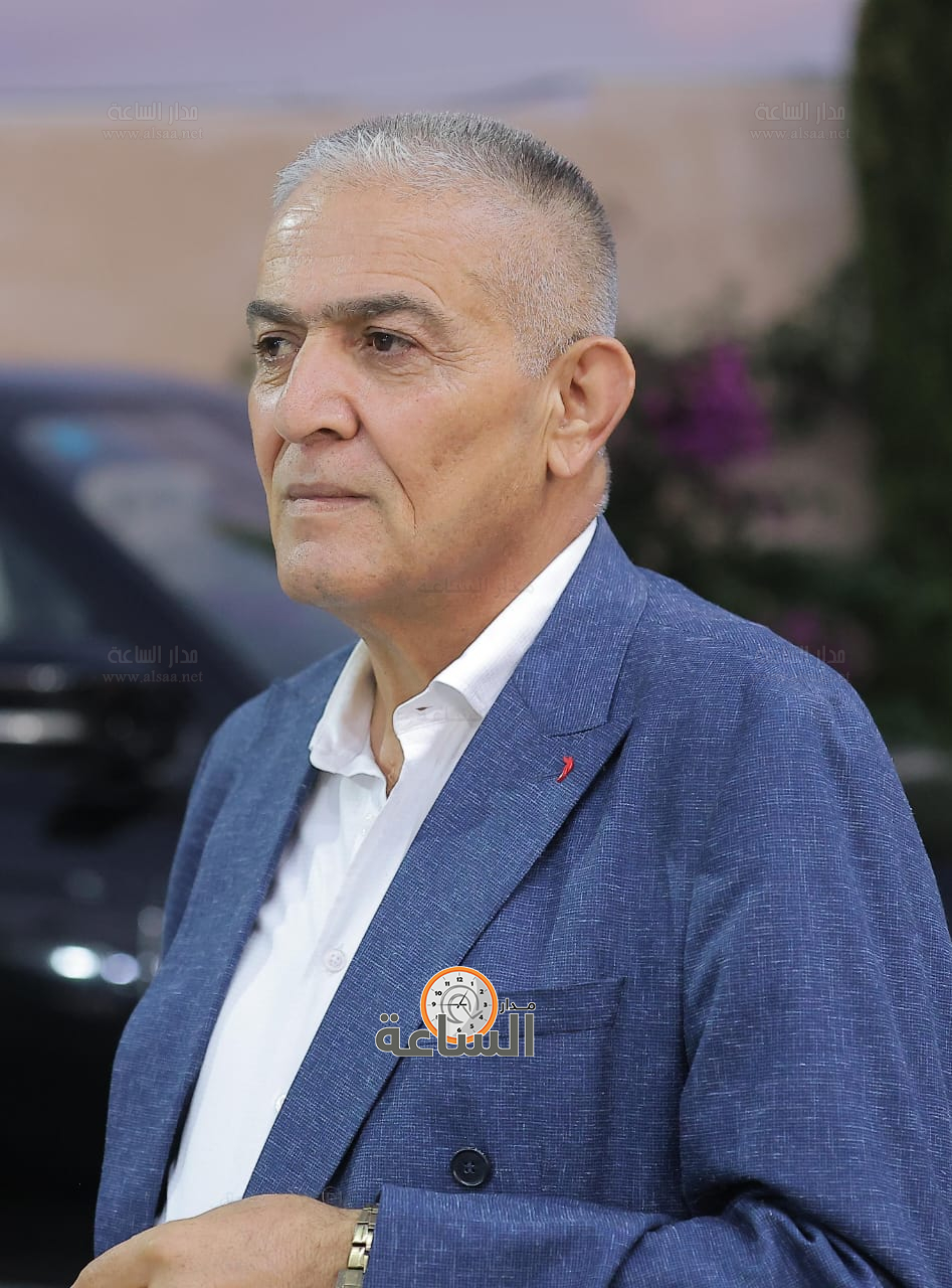 Madar Al-Saa Images 0.42606581442231095