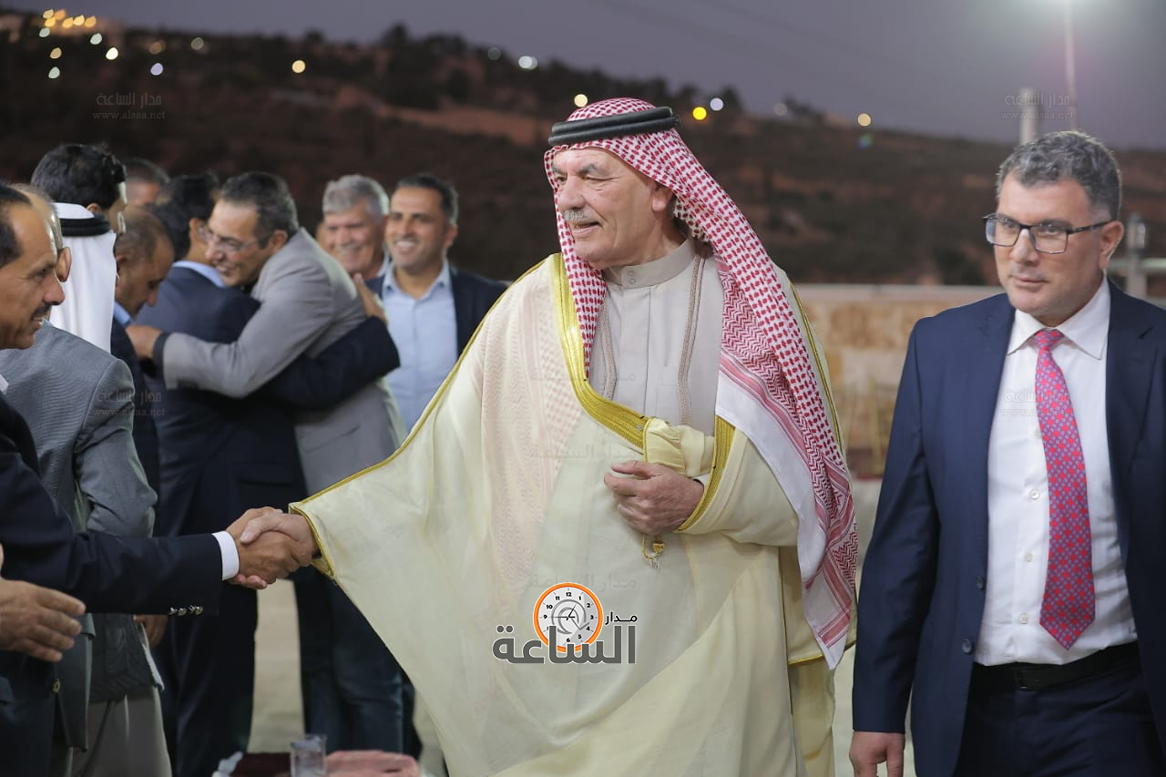 Madar Al-Saa Images 0.4852884799929087