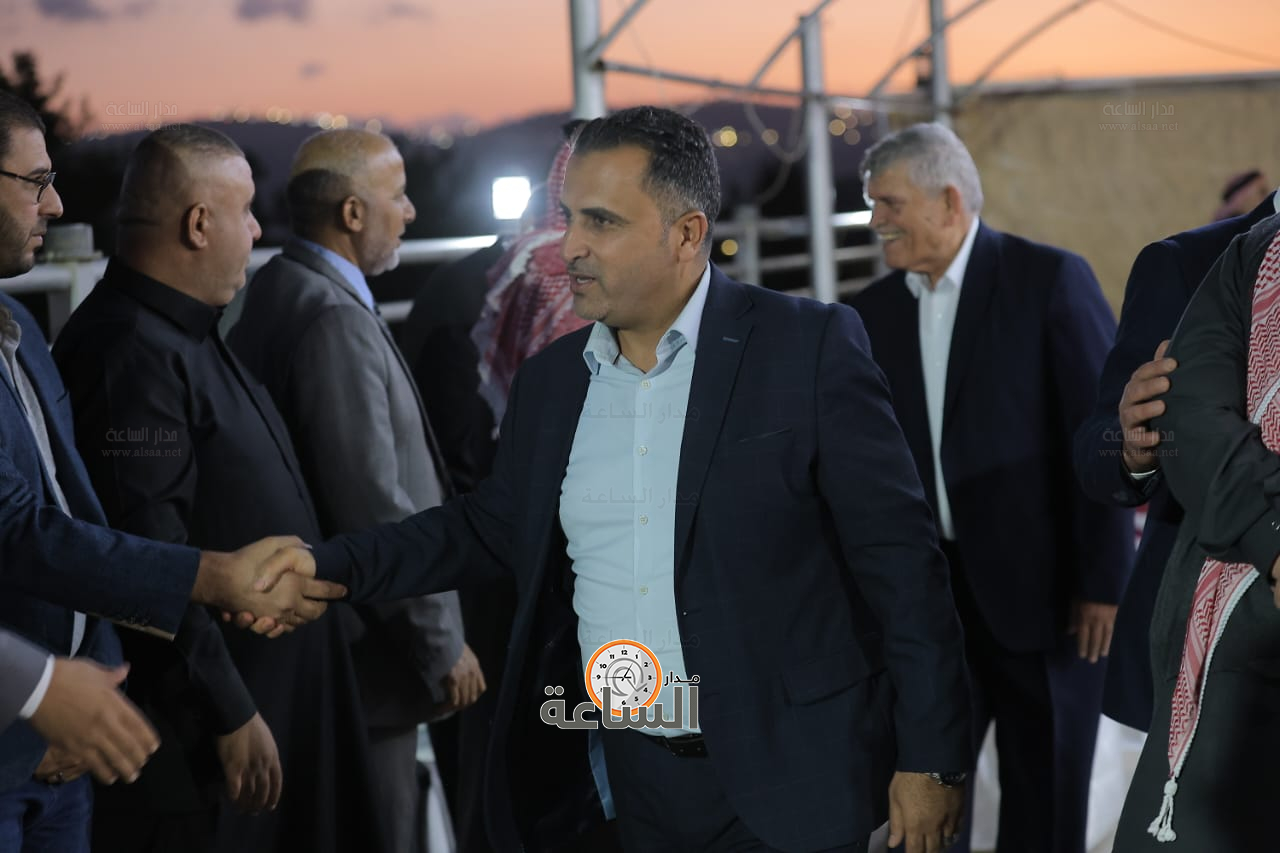 Madar Al-Saa Images 0.12200859250236862