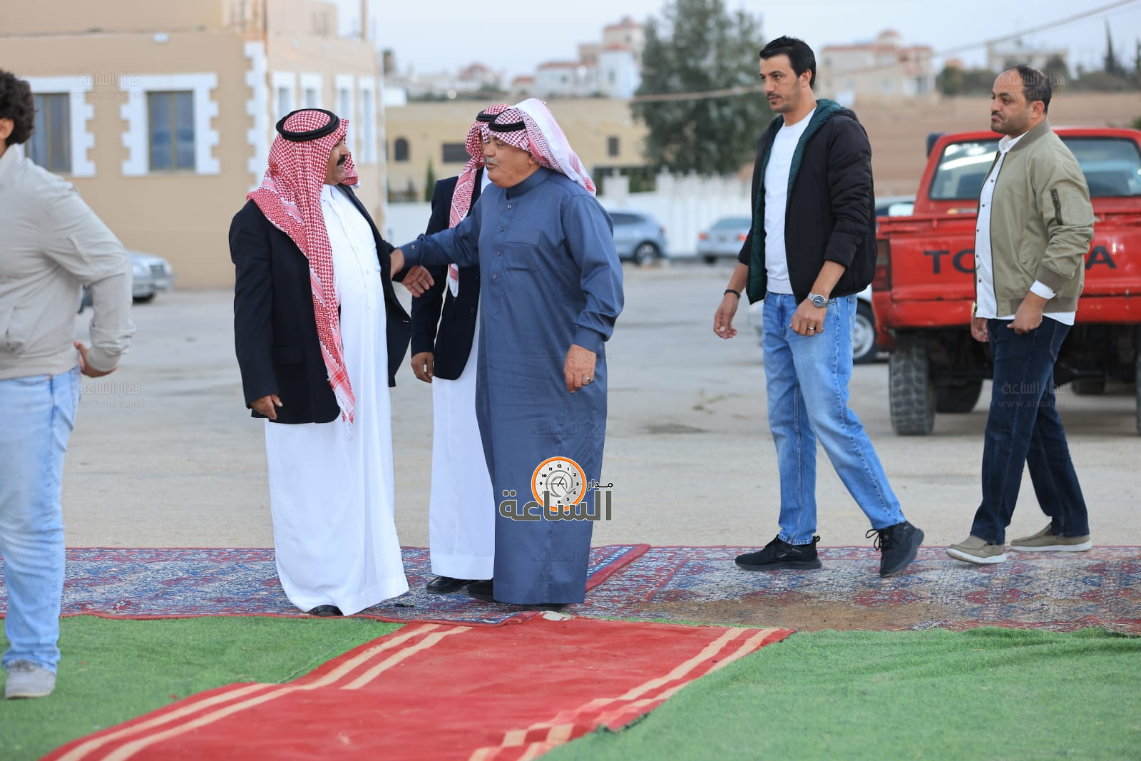 Madar Al-Saa Images 0.8867499545145