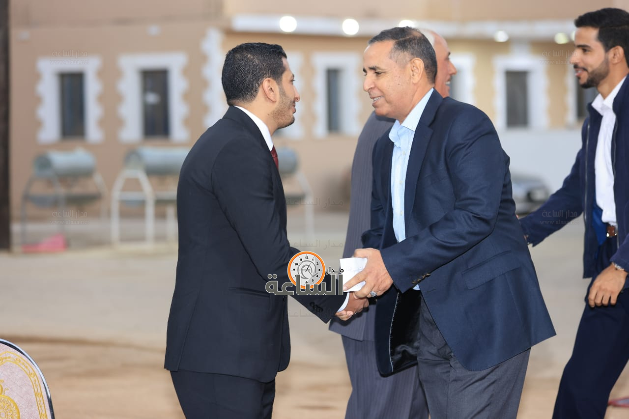 Madar Al-Saa Images 0.45795053529873575