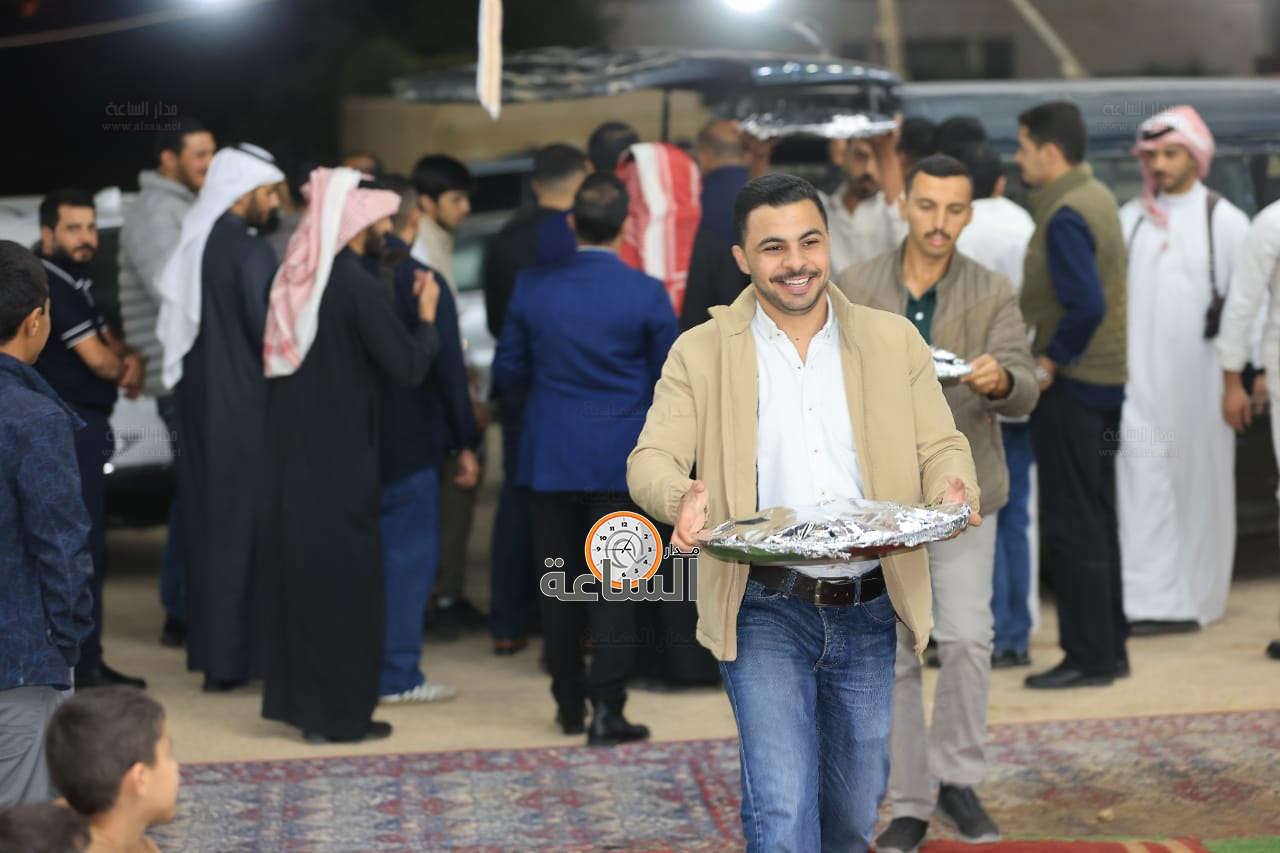 Madar Al-Saa Images 0.44350321155075256