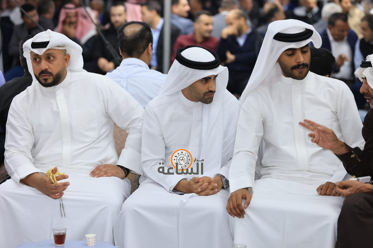 Madar Al-Saa Images 0.38370425130643193