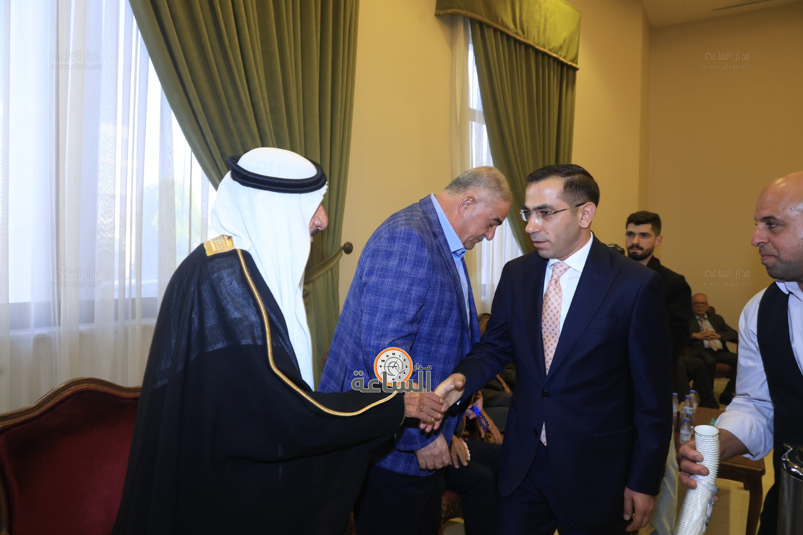 Madar Al-Saa Images 0.9496543714288599