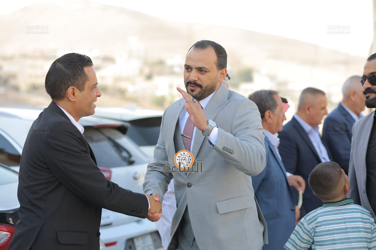 Madar Al-Saa Images 0.16234009865315935