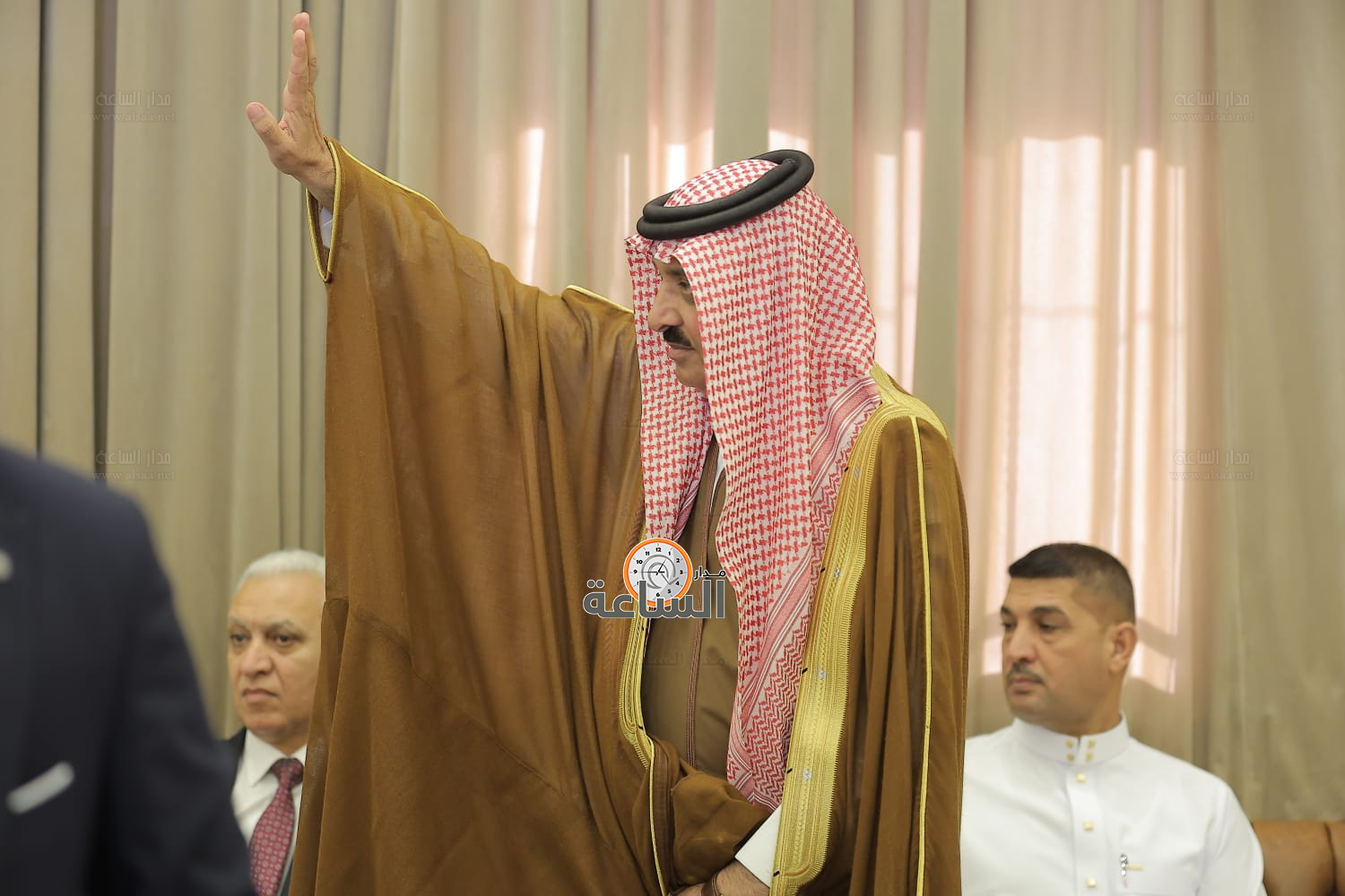 Madar Al-Saa Images 0.17596468385799946