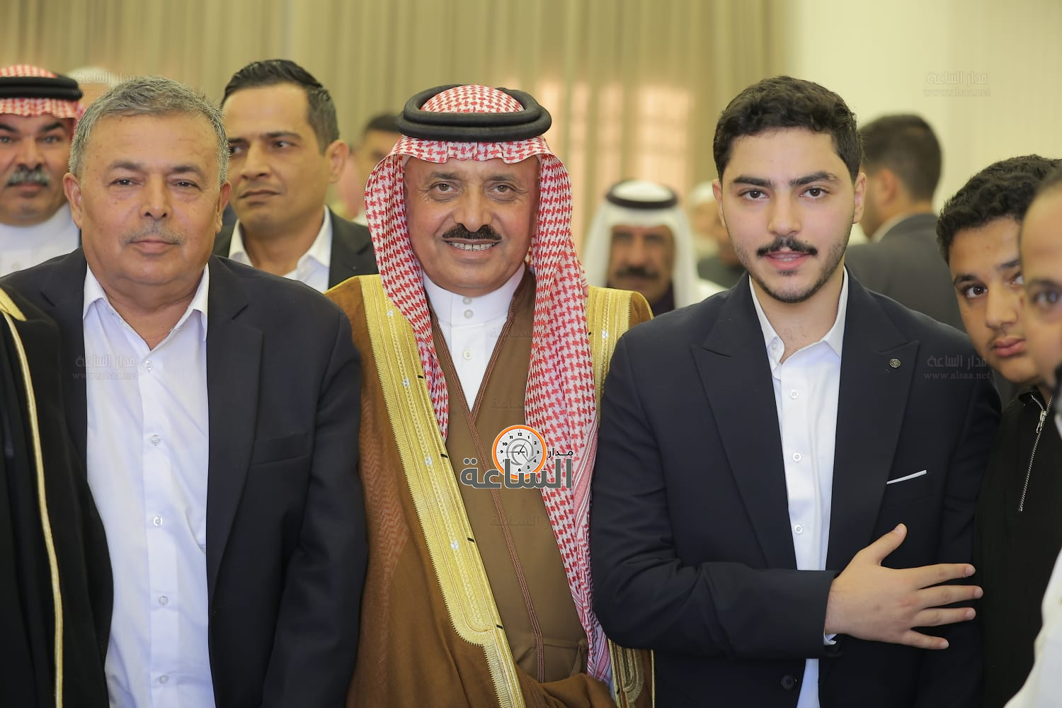 Madar Al-Saa Images 0.8233872369283008