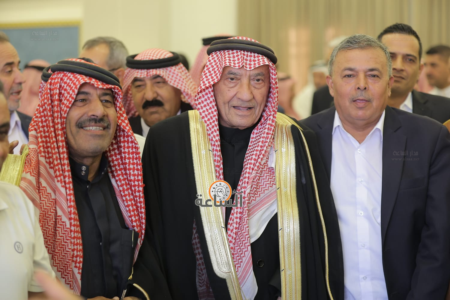 Madar Al-Saa Images 0.09838260162037682