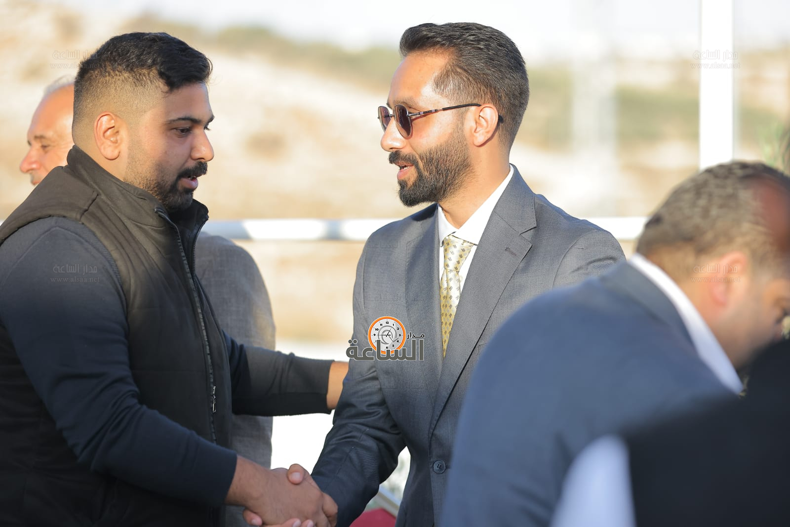 Madar Al-Saa Images 0.4932623367569674