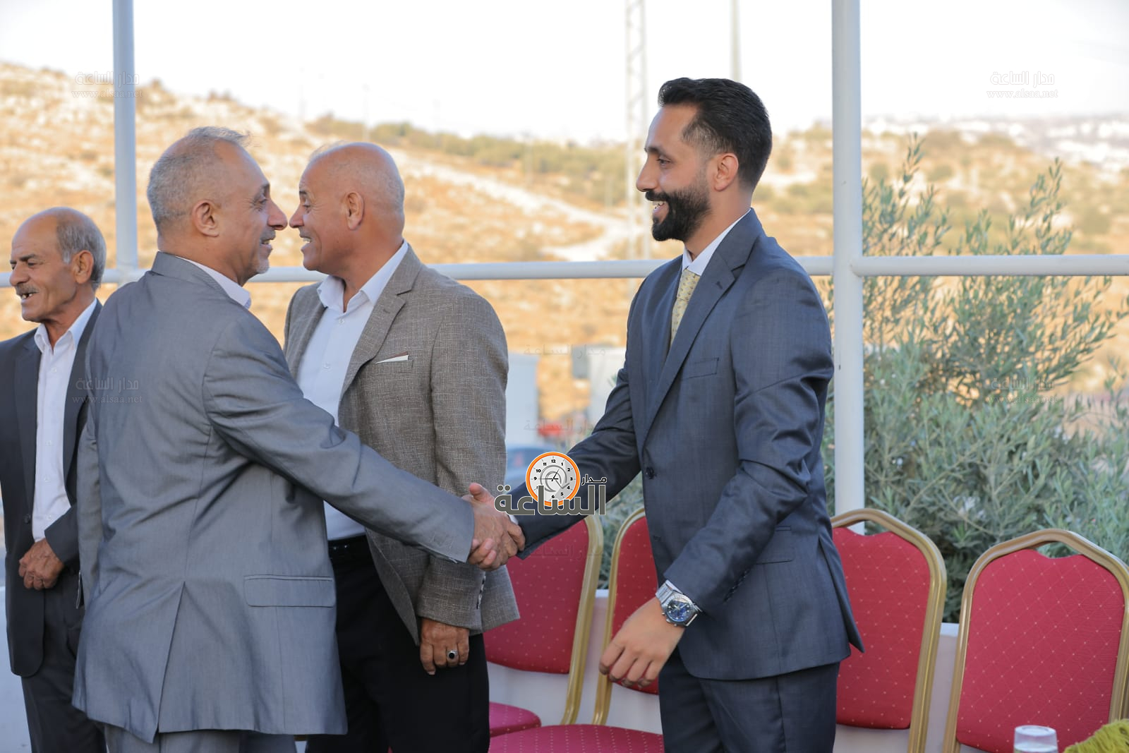 Madar Al-Saa Images 0.5585896869146799