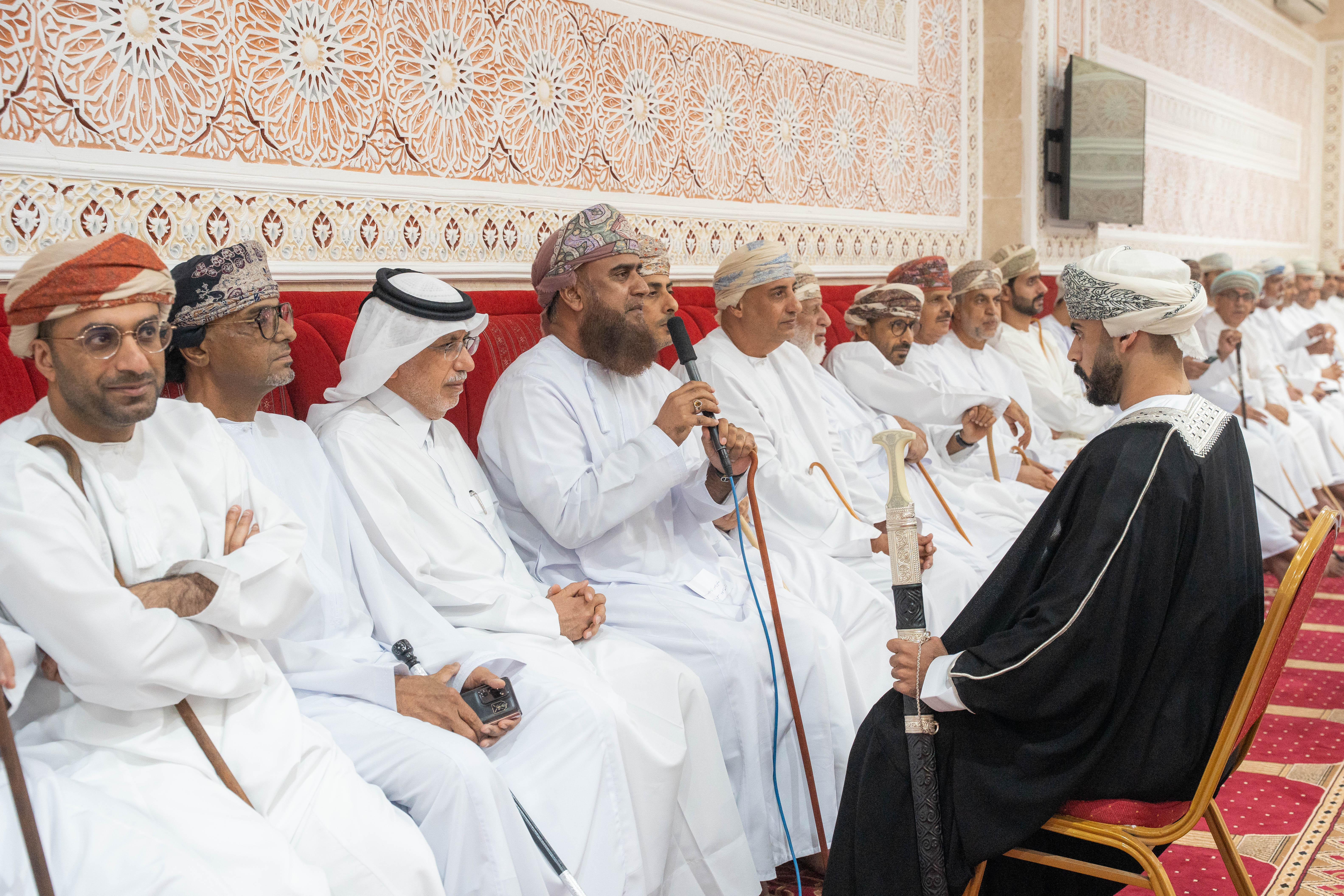 Madar Al-Saa Images 0.28043606002349675